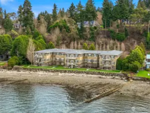 Welcome To South Beach Condominiums on the southern end of beautiful Bainbridge Island.  All residents have shared access to the private low-bank beach.