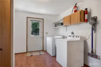 Easy access from parking area/garage into laundry room with closet.