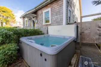 Ready to star gaze?  Here is a great space to do that while you soak up the warmth of this hot tub.  The space also includes a private outdoor shower room.