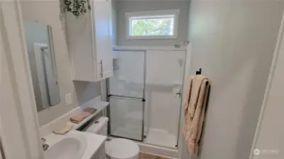 Nice bathroom