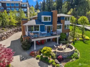 Gorgeous NW home with views on every level!