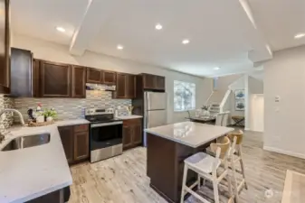 Plenty of kitchen and cabinet space