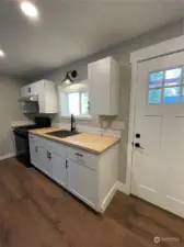 Unit B kitchen