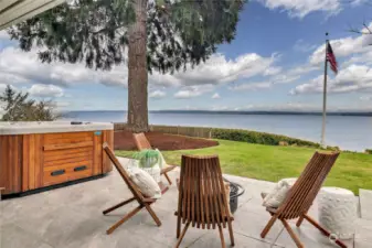 An unbeatable vista awaits you in your own backyard boasting views of Mount Baker, Seattle and the Cascades