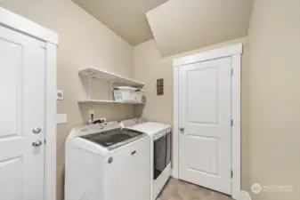 Main level laundry room