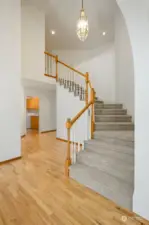 Two story entry with attractive staircase