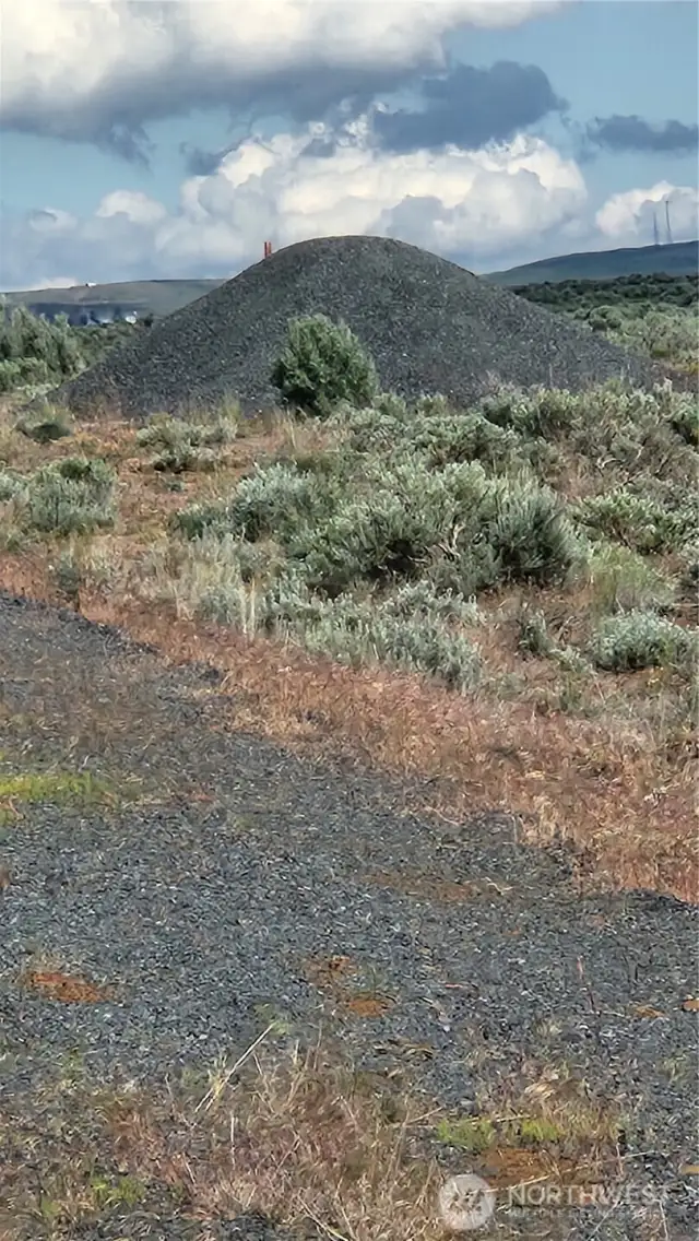 Gravel pile for your use