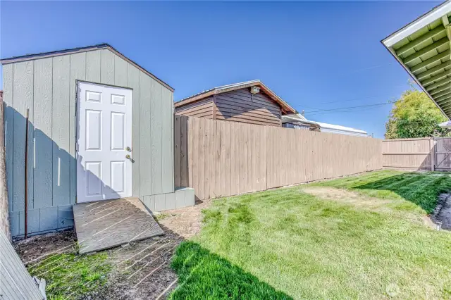 side yard w shed