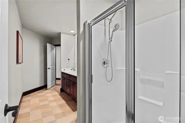 3/4 bath is between the bedroom & the hallway