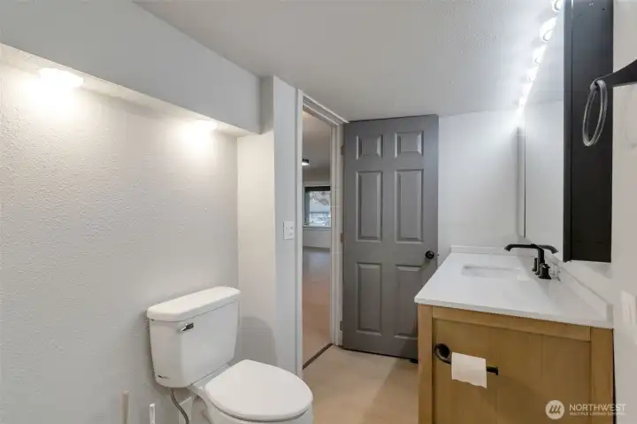Lots of light in bathroom