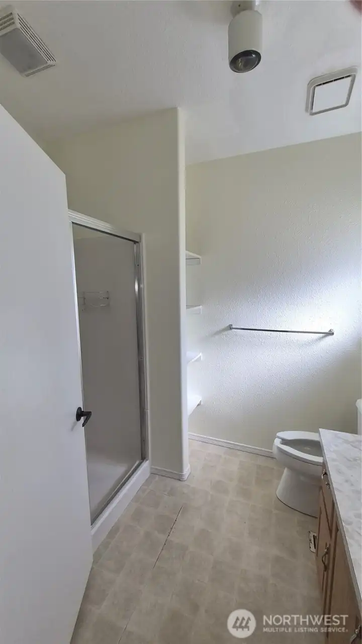 Main bedroom 3/4 bath.