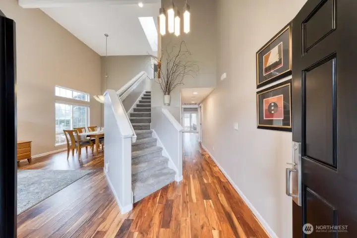 A grand front entryway welcomes you to this Summerwind home.