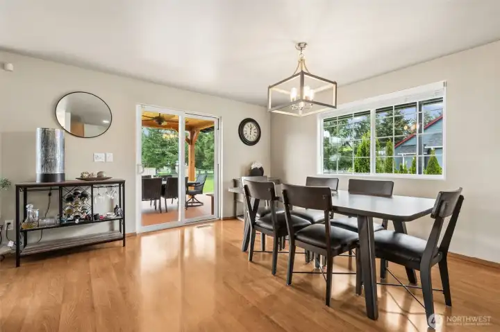 Dinning room area that leads to back patio