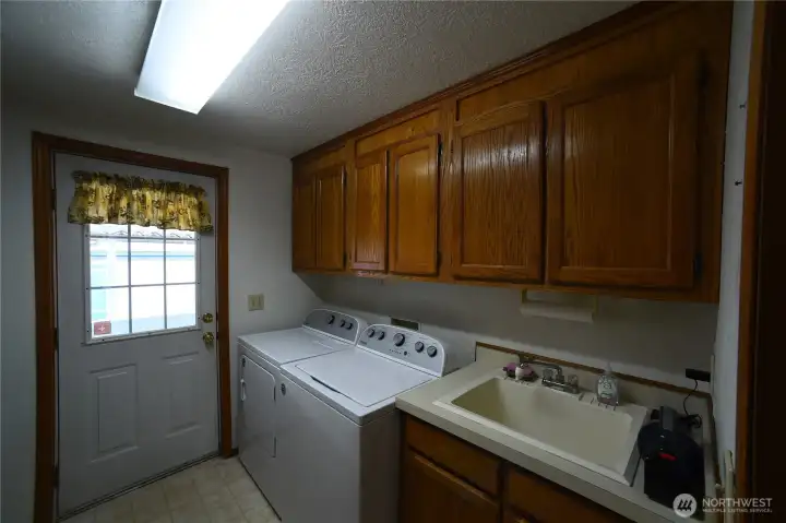 Laundry/Utility Room Laundry/Utility Room