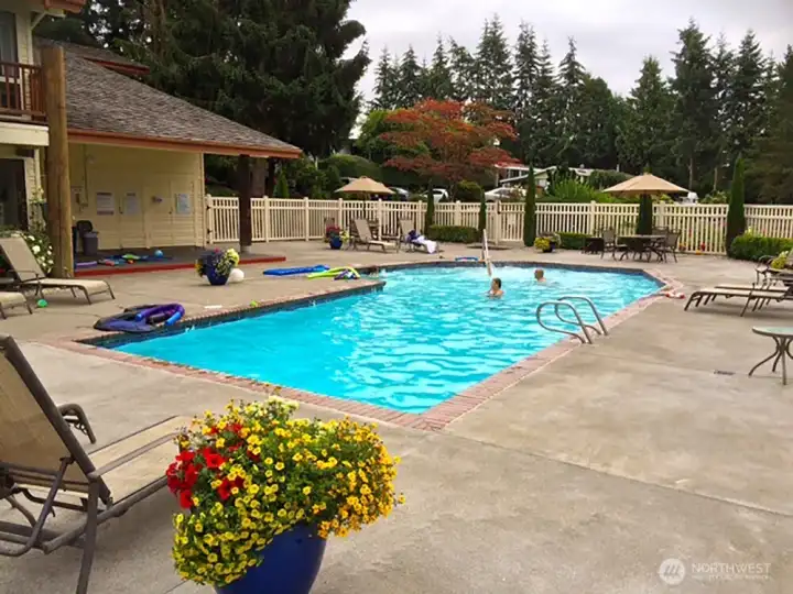 Community Pool Community Pool