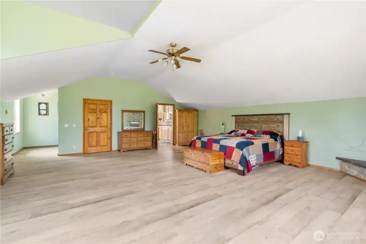 Primary suite offers plenty of room to add your sitting area, yoga/meditation area, or whatever your heart desires. Primary suite offers plenty of room to add your sitting area, yoga/meditation area, or whatever your heart desires.