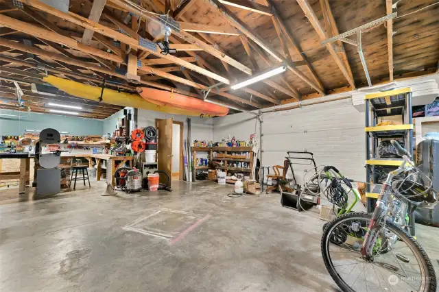 3-car Garage