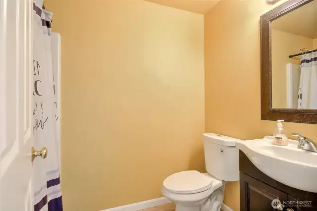 Full Bathroom #2