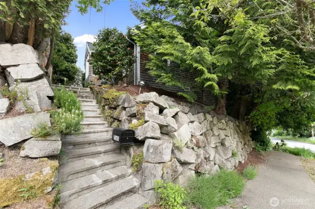 The home is perched above 47th with access from the nice sidewalk.