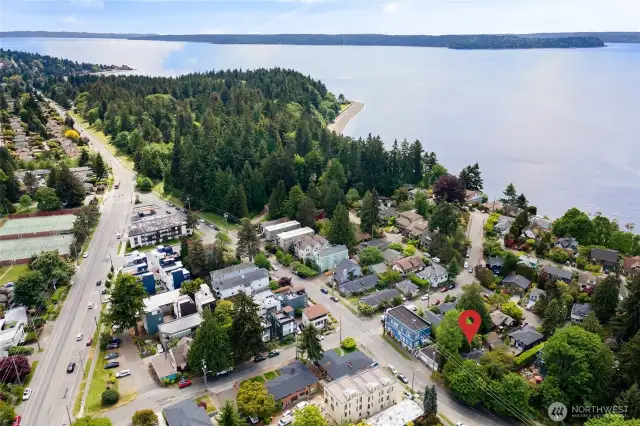 The sellers have often said this is their favorite neighborhood they have ever lived in. Lincoln Park is one block away, and the beach is just a few blocks west. Lowman Beach has been an excellent spot for seeing the Northern Lights this past year.