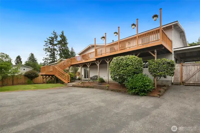 Backyard has endless possibilities, pickleball court, car/boat enthusiast