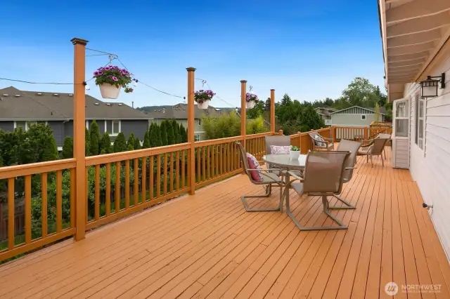 Outside from the dining room you have a full length deck