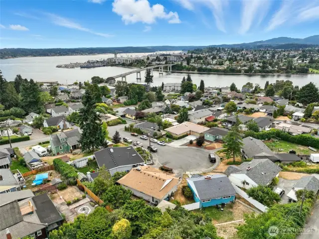 Wonderful neighborhood in Manette!