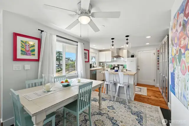 gorgeous remodel really opened up the kitchen/ dining/ living room