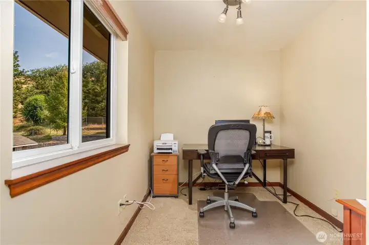 Office / den