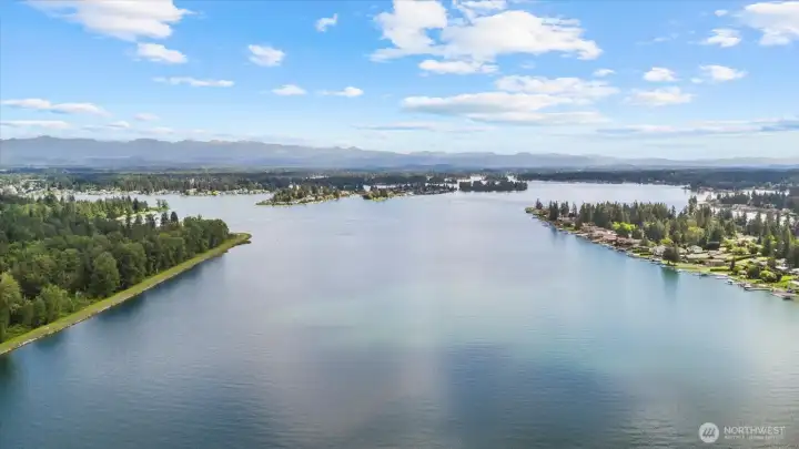 Lake Tapps is 10 minutes away!
