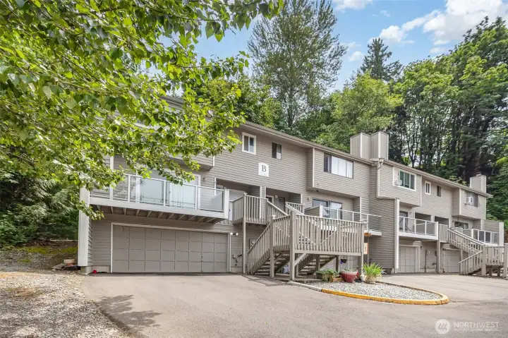 This quiet 2-bed, 2.5-bath unit offers an open main living area filled with natural light, a cozy fireplace & tasteful updates throughout.