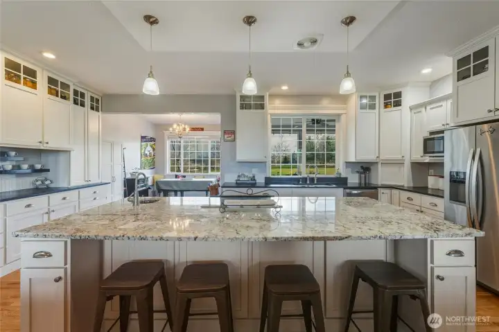 Large Kitchen Island w/ Barstool Seating