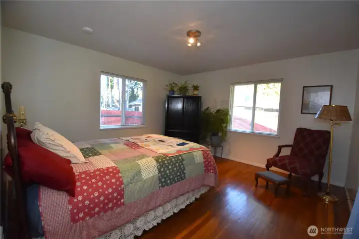 Guest Bedroom/Bedroom #2