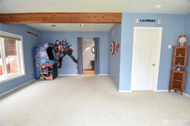 Bonus Room/Great Room/Formal Living Room/Rec Room/Flex Room/Game Room