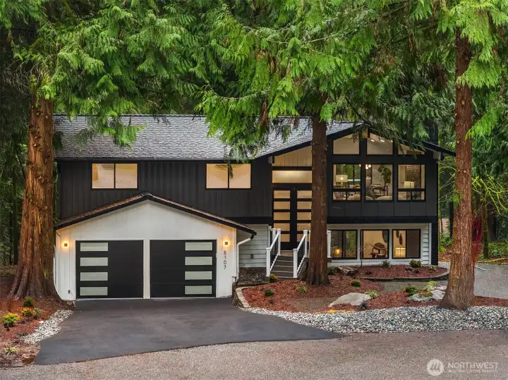 Private, yet close to all amenities Woodinville and Maltby has to offer!