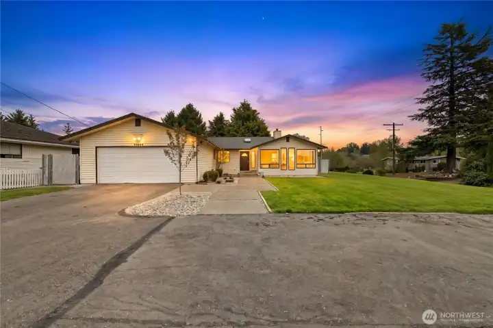 Beautiful View Home in Des Moines