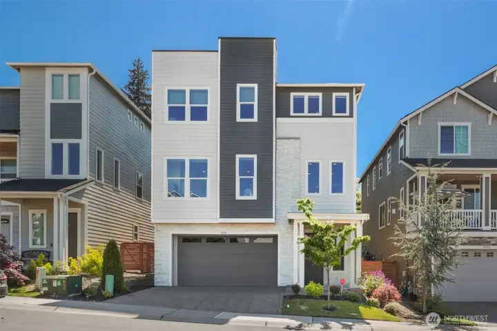Welcome to 8396 28th Court East!