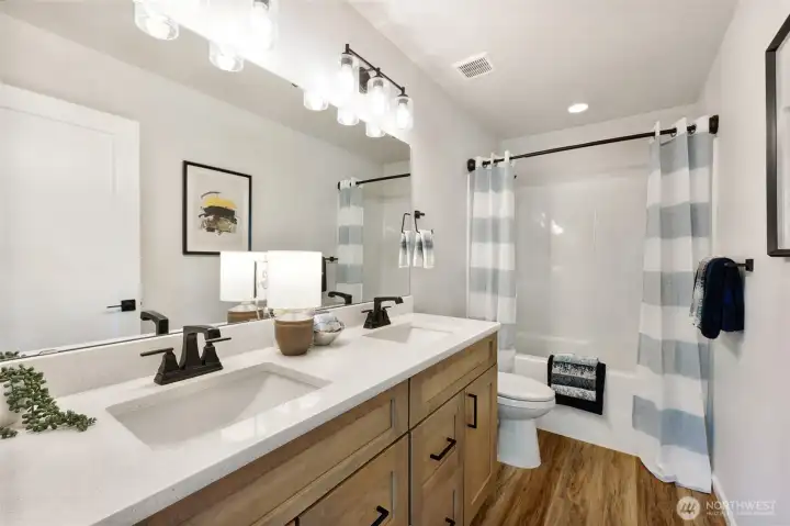 2nd floor bathroom
