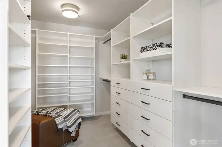 Yes, the primary room closet with custom and upgraded built in closets