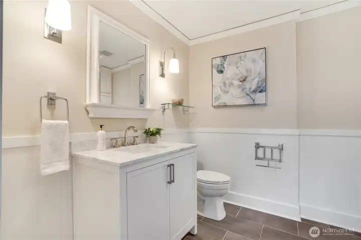 The assessor counted one bath. There are 3.25 — all finished like this.