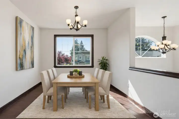Dining area (virtually staged)