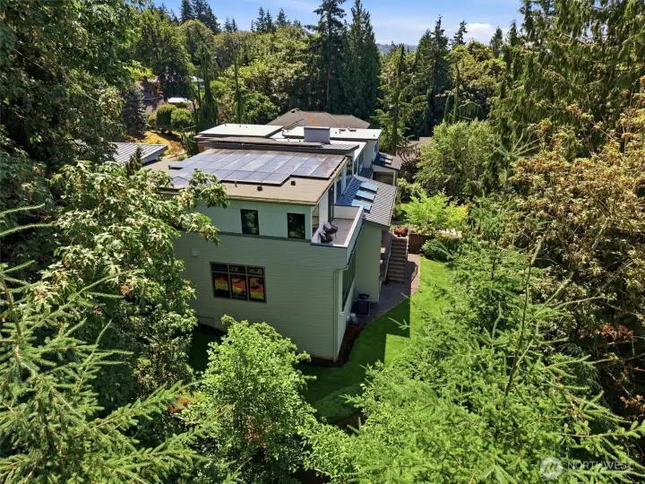 Solar panels help reduce carbon footprint