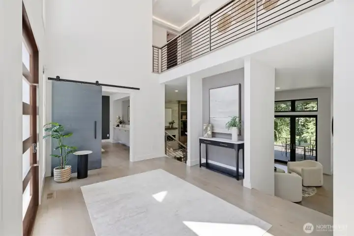 Stunning entry with vaulted ceilings