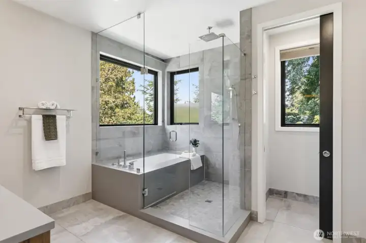 5 piece bathroom