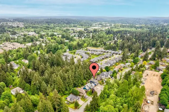 Ideal location near parks, shopping, and I-405.