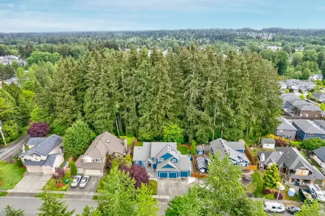 Ideal location near parks, shopping, and I-405.