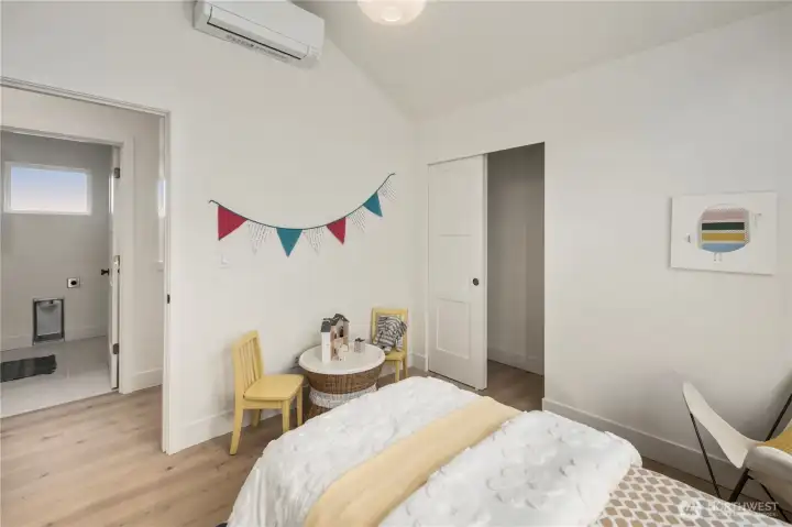 Upper floor bedroom 3