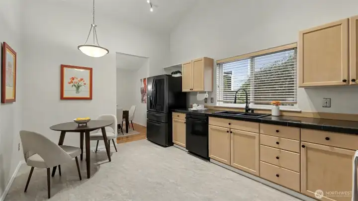 Spacious kitchen with newer appliances and eat in kitchen space