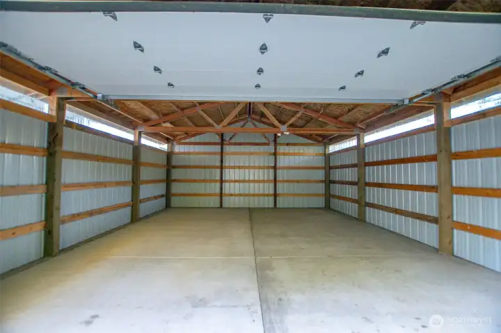 Detached Garage / Shop Space!