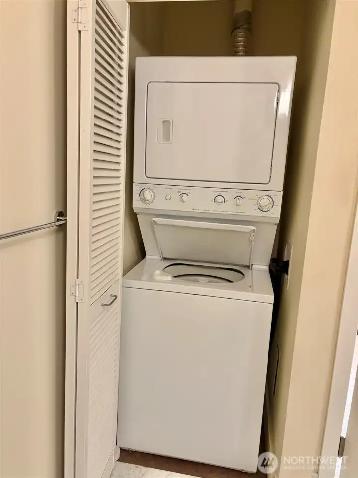 Washer dryer